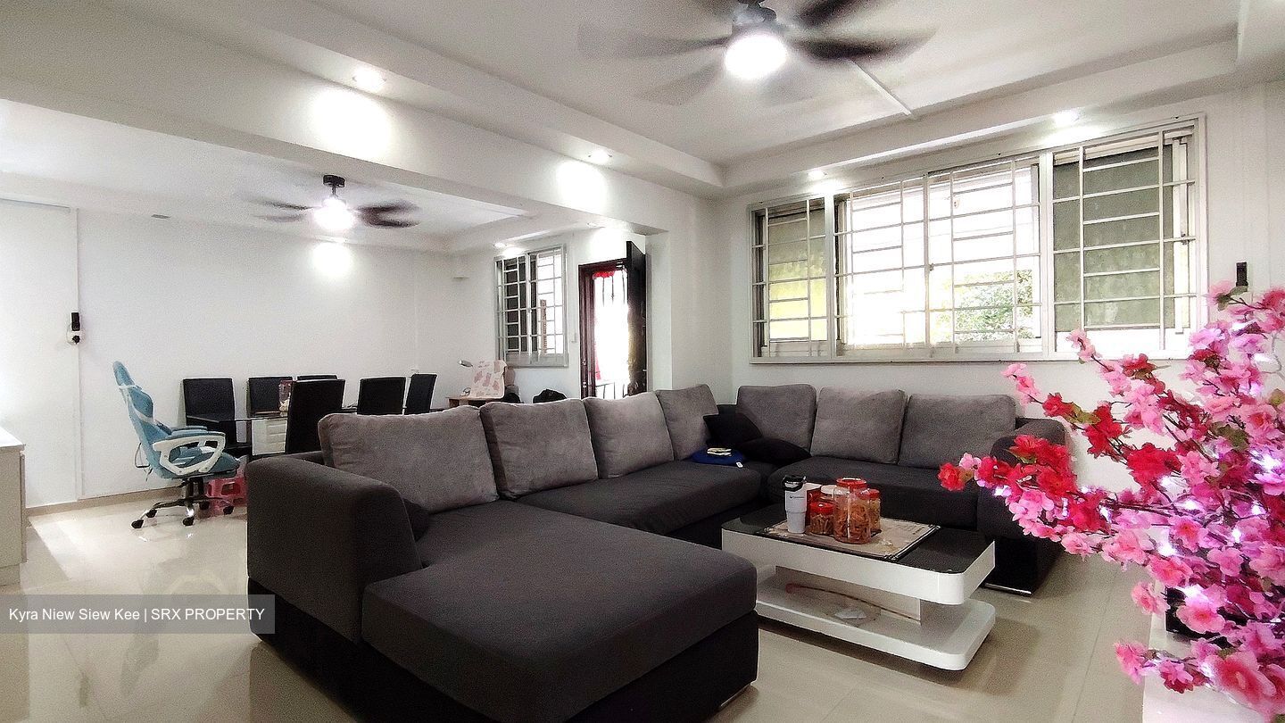 Blk 813 Jurong West Street 81 (Jurong West), HDB 4 Rooms #531078681